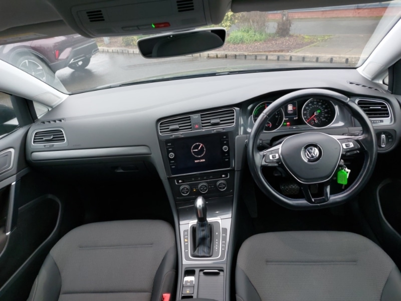 Used Volkswagen Golf 2020 for sale - 77385685: Photo 2