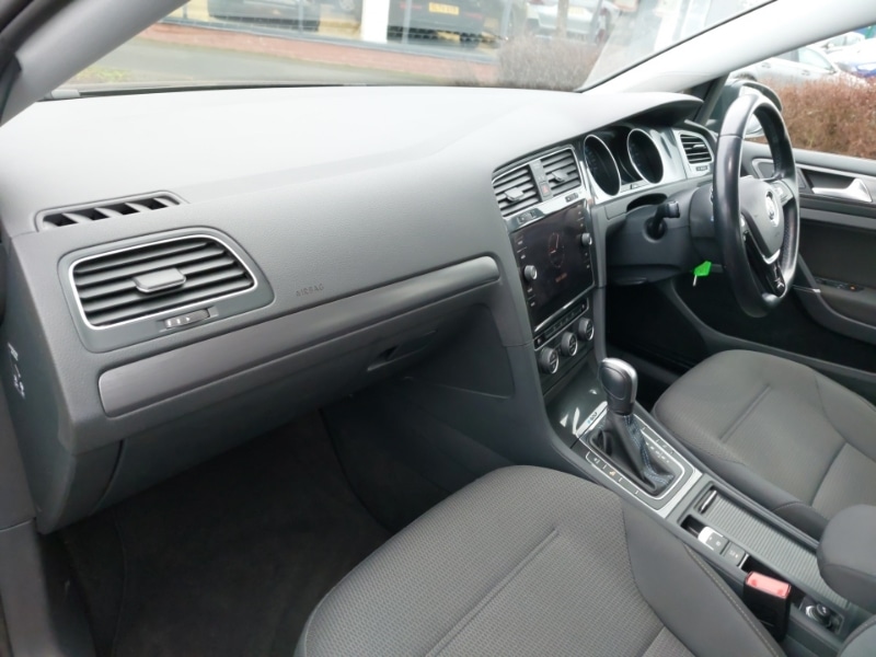 Used Volkswagen Golf 2020 for sale - 77385685: Photo 5