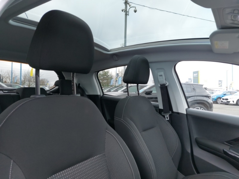 Used Peugeot 208 2017 for sale - 77669508: Photo 12