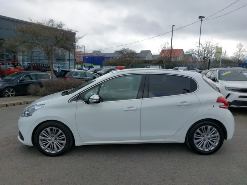 Used Peugeot 208 2017 for sale - 77669508: Photo 4