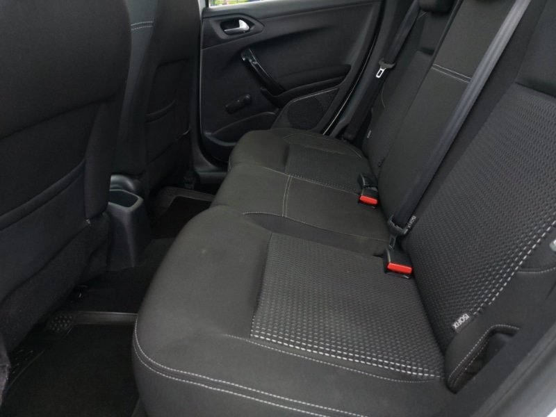 Used Peugeot 208 2017 for sale - 77669508: Photo 6