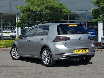 Used Volkswagen Golf 2019 for sale - 78873150: Photo