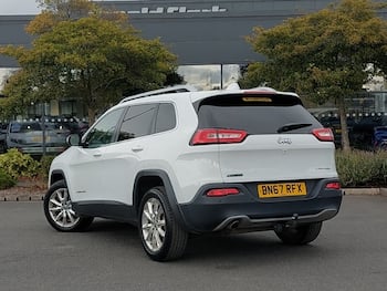 Used Jeep Cherokee 2017 for sale - 79694670: Photo