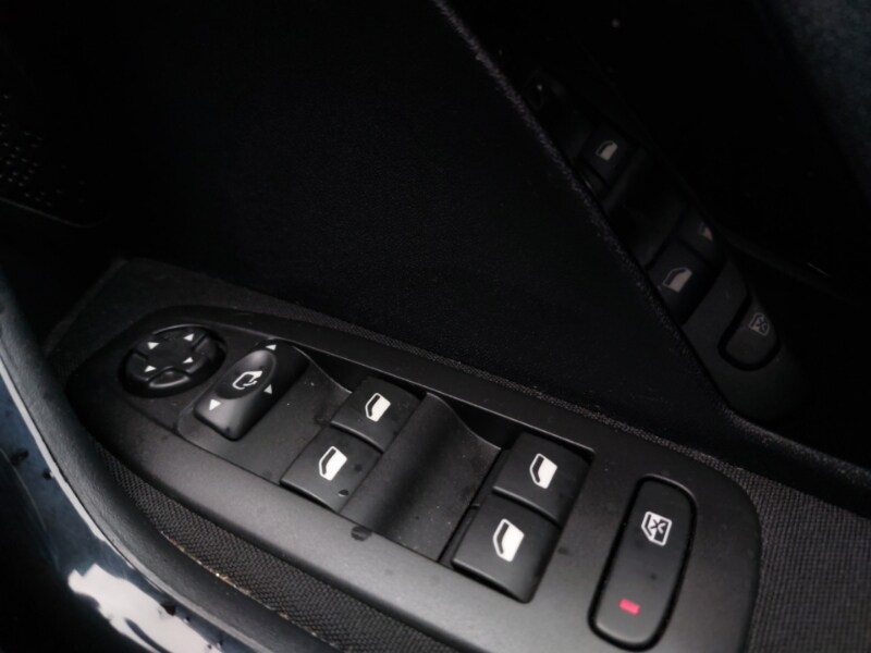 Used Peugeot 208 2018 for sale - 77606110: Photo 17