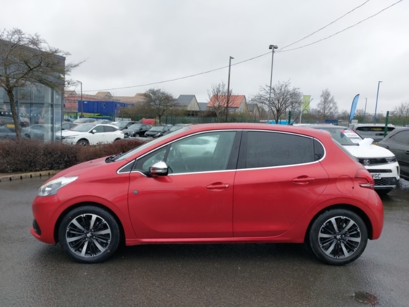 Used Peugeot 208 2018 for sale - 77606110: Photo 4