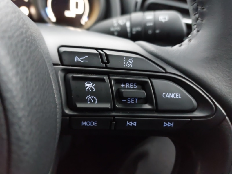 Used Toyota Yaris Cross 2023 for sale - 77141299: Photo 14