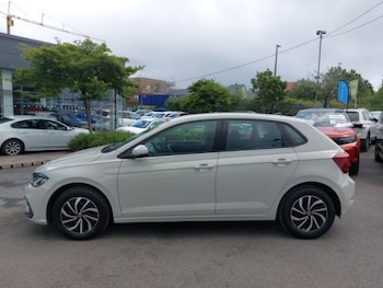 Used Volkswagen Polo 2024 for sale - 78860960: Photo
