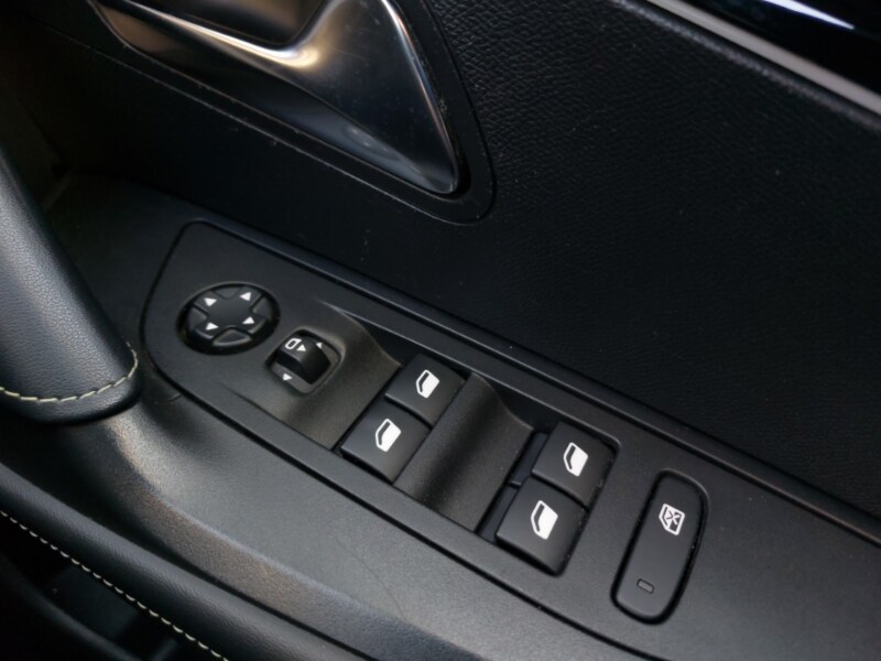 Used Peugeot 2008 2022 for sale - 78164036: Photo 15