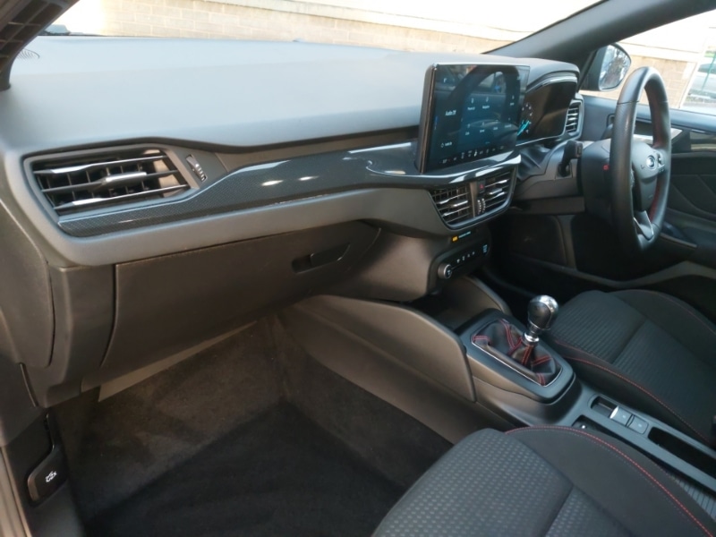 Used Ford Focus 2023 for sale - 76860230: Photo 5