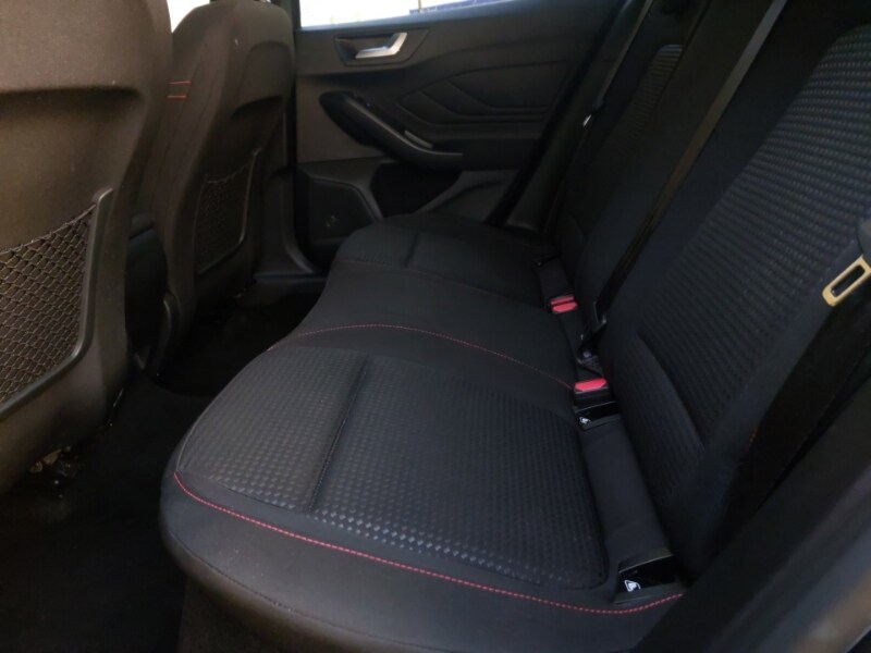 Used Ford Focus 2023 for sale - 76860230: Photo 6