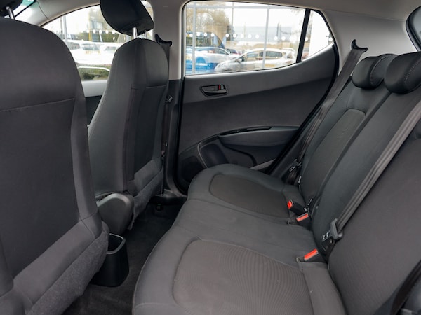 Used Hyundai i10 2018 for sale - 76301608: Photo 6