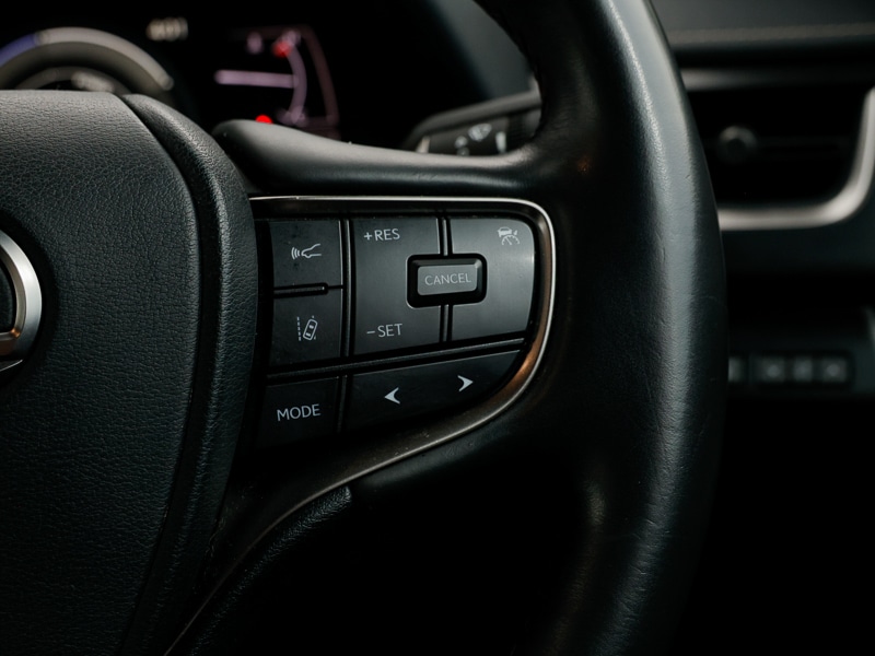 Used Lexus UX 2023 for sale - 77433834: Photo 18