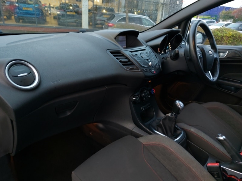 Used Ford Fiesta 2016 for sale - 76362123: Photo 5