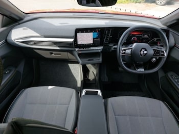 Used Renault Megane E Tech 2023 for sale - 78503127: Photo