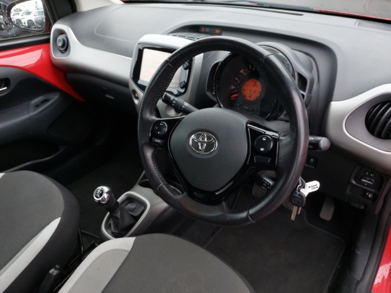 Used Toyota AYGO 2018 for sale - 76354317: Photo 10
