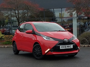 2018 - 1.0 VVT-i X-Play 5dr