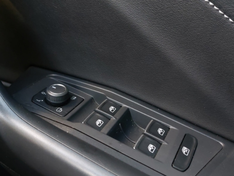 Used Volkswagen T-Roc 2022 for sale - 76055035: Photo 15