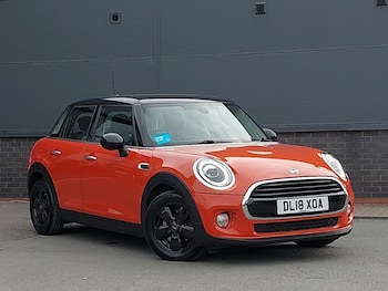 Used MINI Hatch 2018 for sale - 75652327: Photo