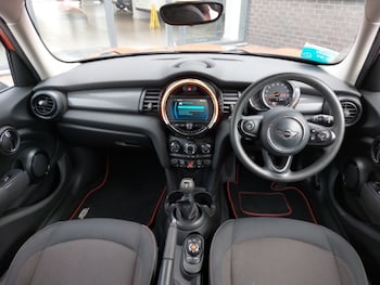 Used MINI Hatch 2018 for sale - 75652327: Photo