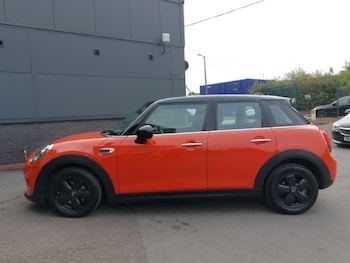 Used MINI Hatch 2018 for sale - 75652327: Photo