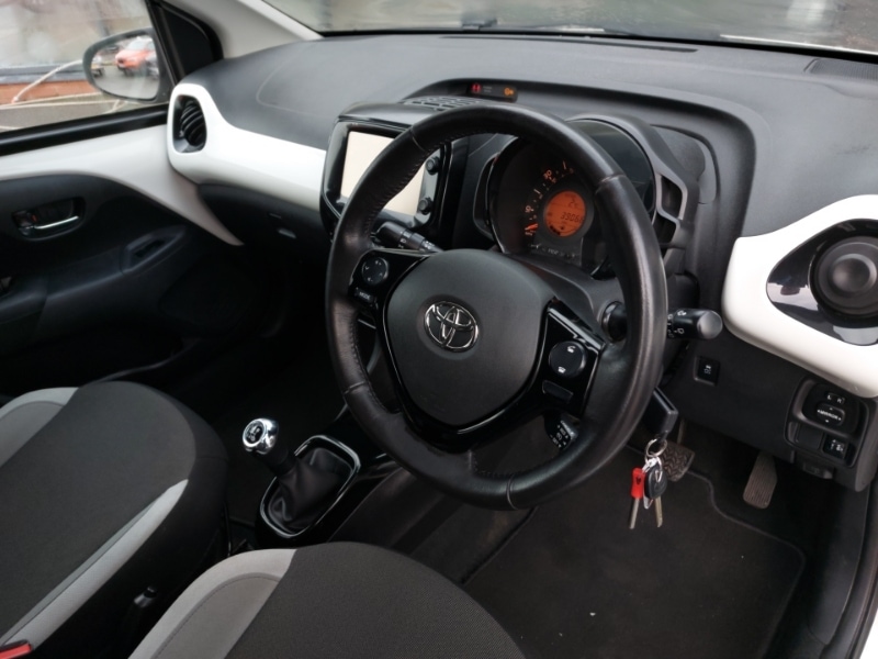 Used Toyota AYGO 2017 for sale - 77324788: Photo 10