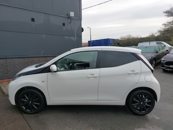 Used Toyota AYGO 2017 for sale - 77324788: Photo