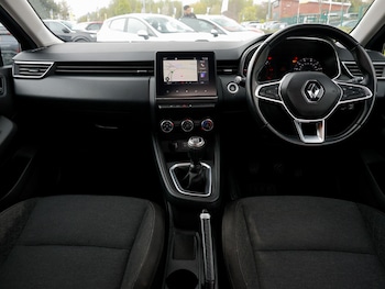 Used Renault Clio 2020 for sale - 79291054: Photo