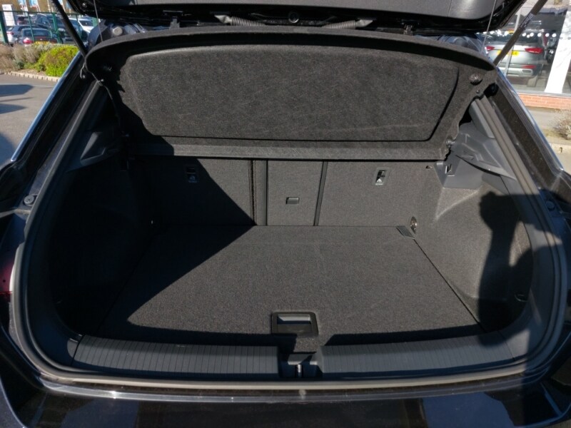 Used Volkswagen T-Roc 2025 for sale - 77938932: Photo 8