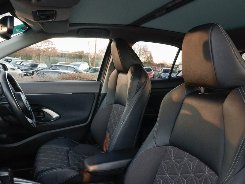 Used Toyota Yaris Cross 2022 for sale - 76651574: Photo 15