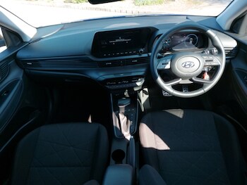 Used Hyundai BAYON 2023 for sale - 77938930: Photo