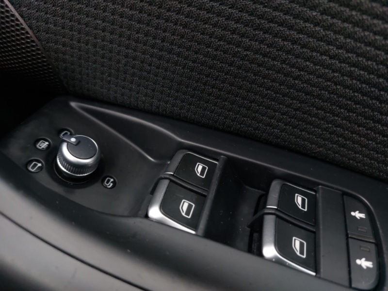 Used Audi Q3 2016 for sale - 77338116: Photo 17