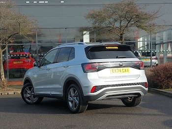 Used Volkswagen T-Cross 2024 for sale - 77448753: Photo