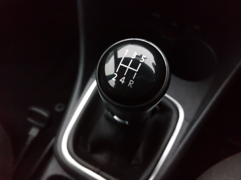 Used Volkswagen Polo 2015 for sale - 77130023: Photo 16