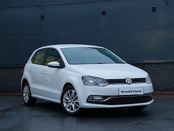 Used Volkswagen Polo 2015 for sale - 77130023: Photo