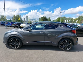 Used Toyota C-HR 2021 for sale - 78771171: Photo