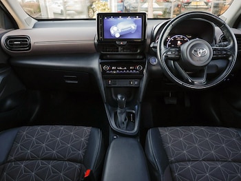 Used Toyota Yaris Cross 2022 for sale - 76906554: Photo