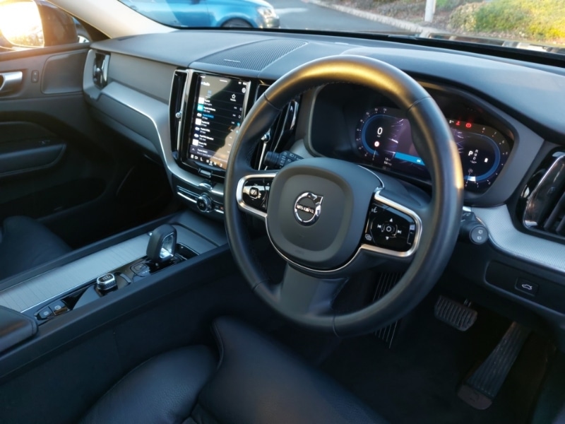 Used Volvo XC60 2023 for sale - 77150164: Photo 10