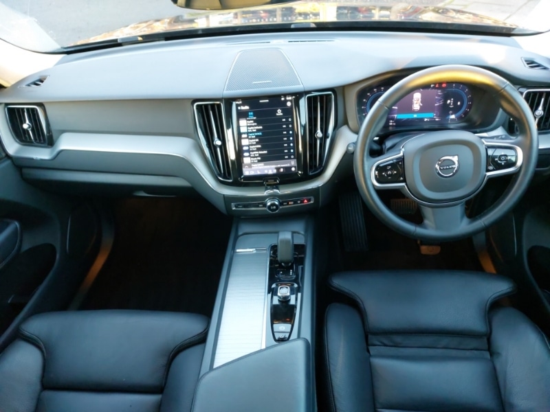 Used Volvo XC60 2023 for sale - 77150164: Photo 2