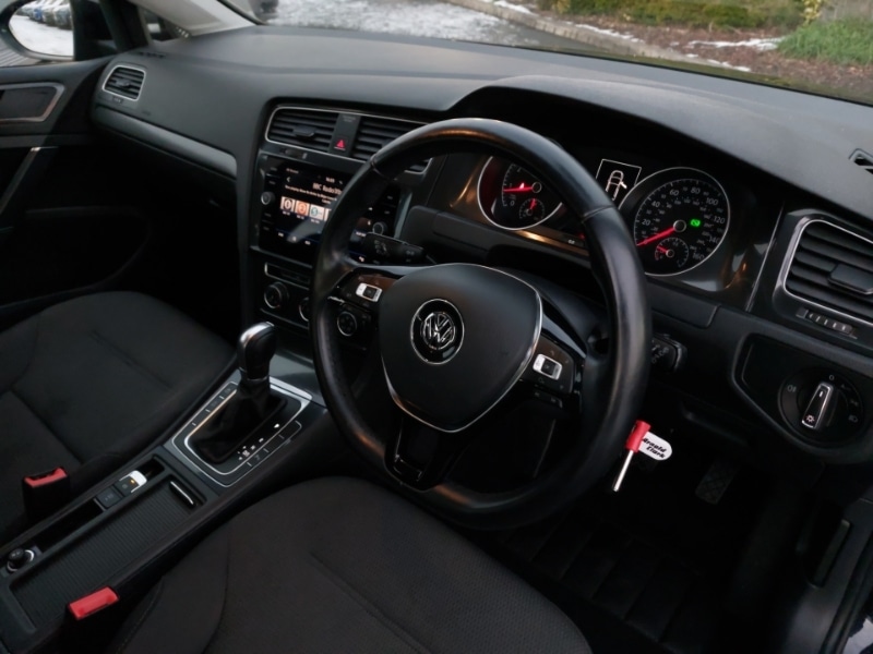 Used Volkswagen Golf 2018 for sale - 77232794: Photo 10