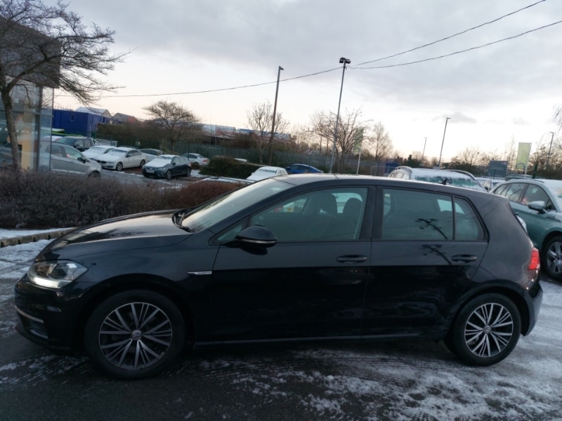 Used Volkswagen Golf 2018 for sale - 77232794: Photo 4