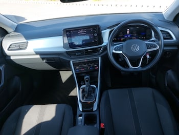 Used Volkswagen T-Roc 2023 for sale - 78693140: Photo
