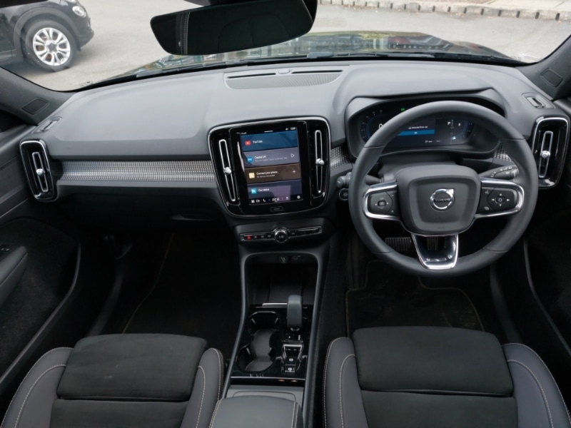 Used Volvo XC40 2022 for sale - 76308963: Photo 2