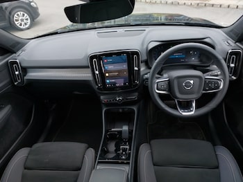 Used Volvo XC40 2022 for sale - 76308963: Photo