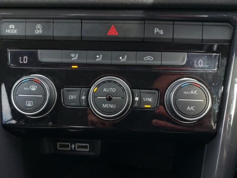 Used Volkswagen T-Roc 2018 for sale - 76348553: Photo 15