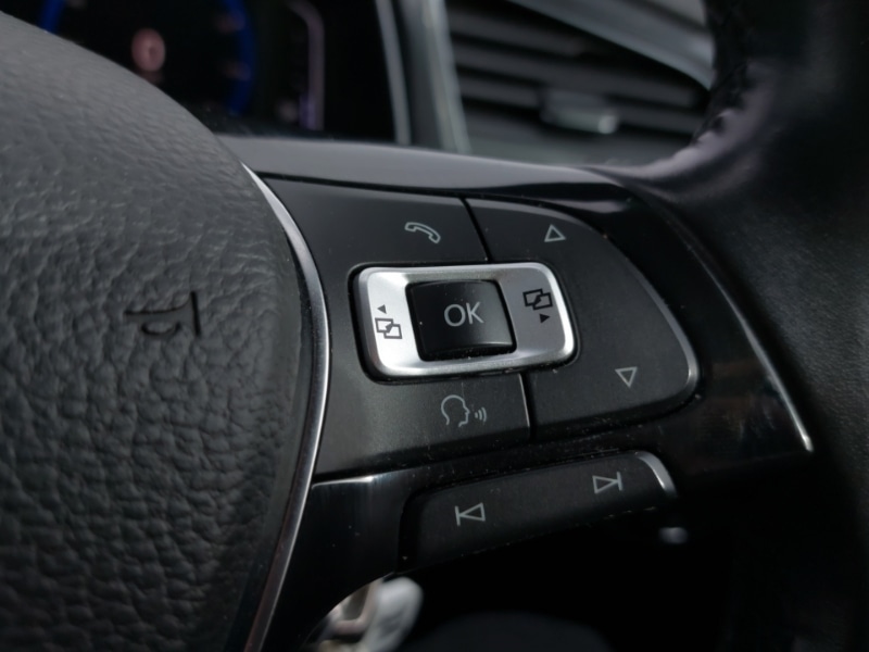 Used Volkswagen T-Roc 2018 for sale - 76348553: Photo 17