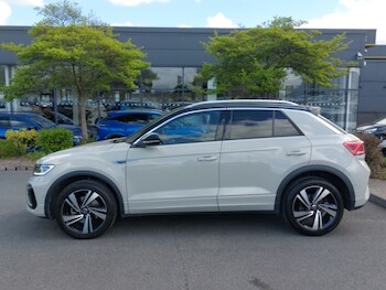 Used Volkswagen T-Roc 2023 for sale - 78460448: Photo