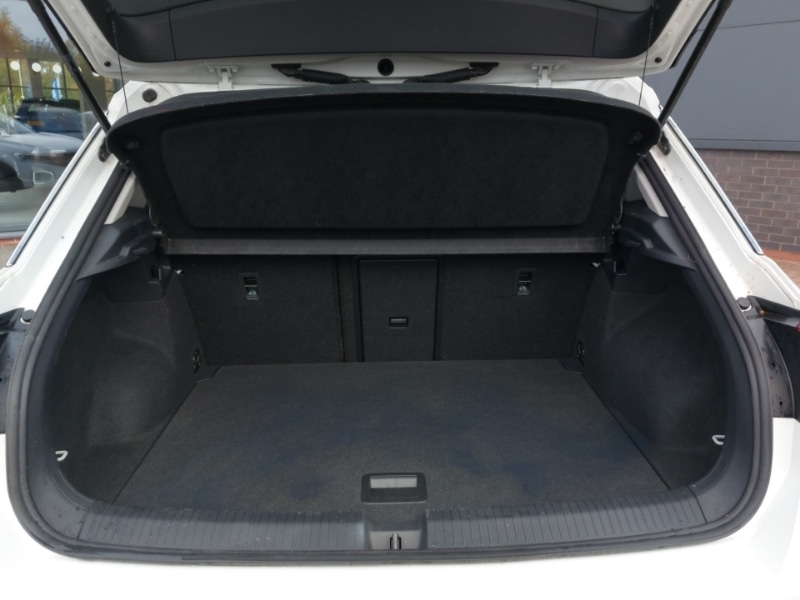 Used Volkswagen T-Roc 2022 for sale - 76150766: Photo 8