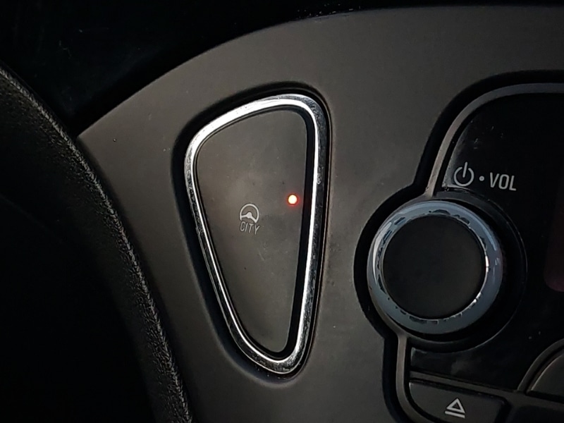 Used Vauxhall Corsa 2016 for sale - 76571724: Photo 18