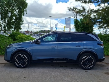 Used Peugeot 5008 2024 for sale - 79486165: Photo
