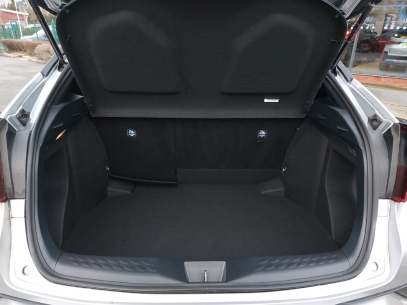 Used Toyota C-HR 2022 for sale - 77644742: Photo 8